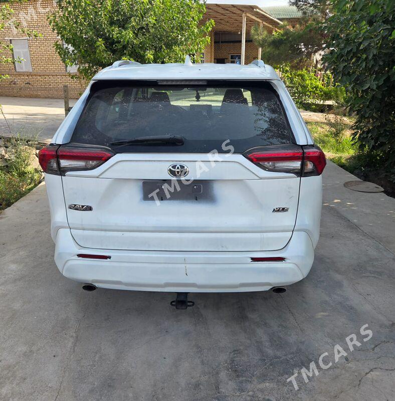 Toyota RAV4 2020 - 343 000 TMT - Ýolöten - img 5