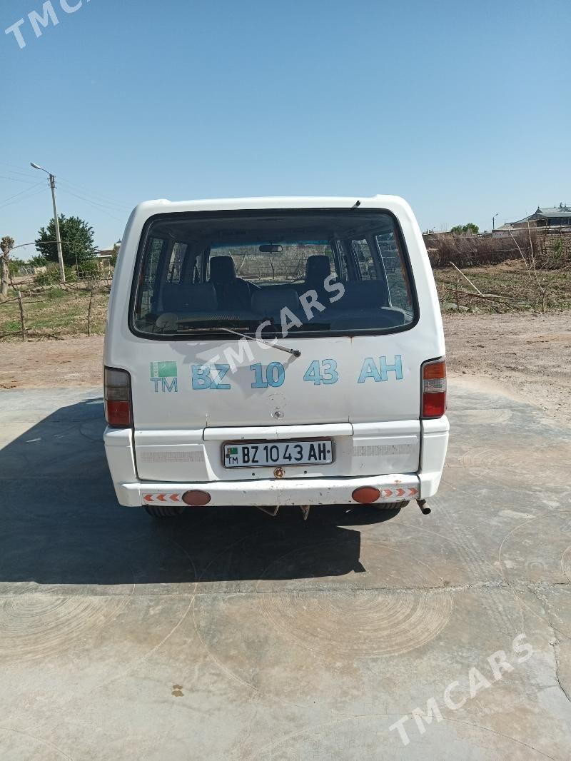 Toyota Hiace 1995 - 62 000 TMT - Серахс - img 4