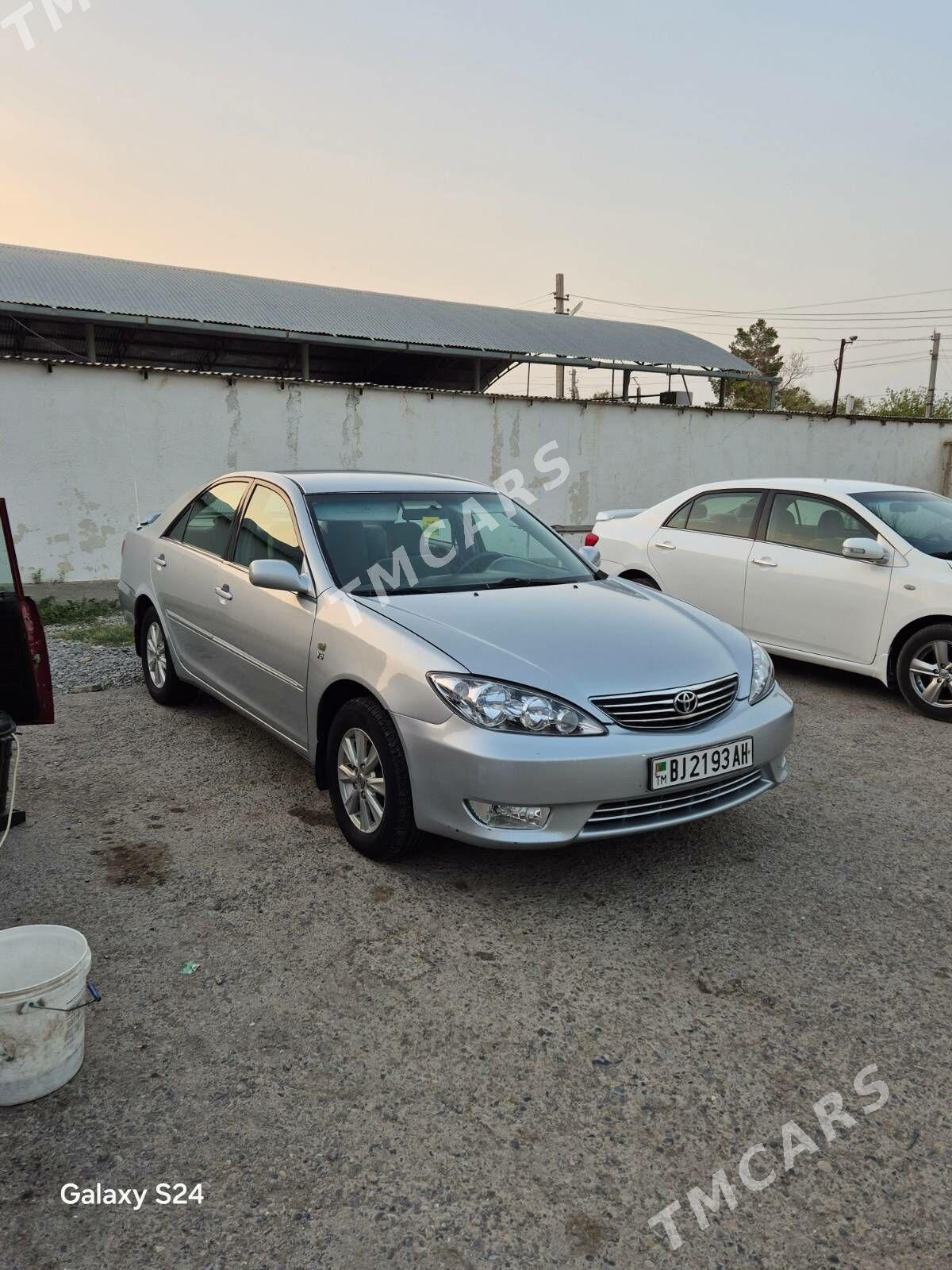 Toyota Camry 2004 - 125 000 TMT - Kaka - img 3