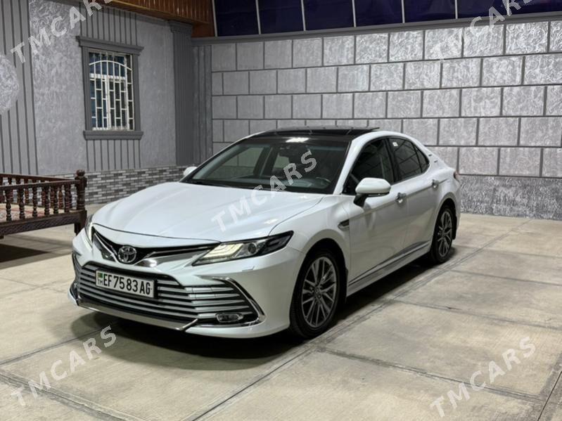 Toyota Camry 2022 - 565 000 TMT - Ашхабад - img 3