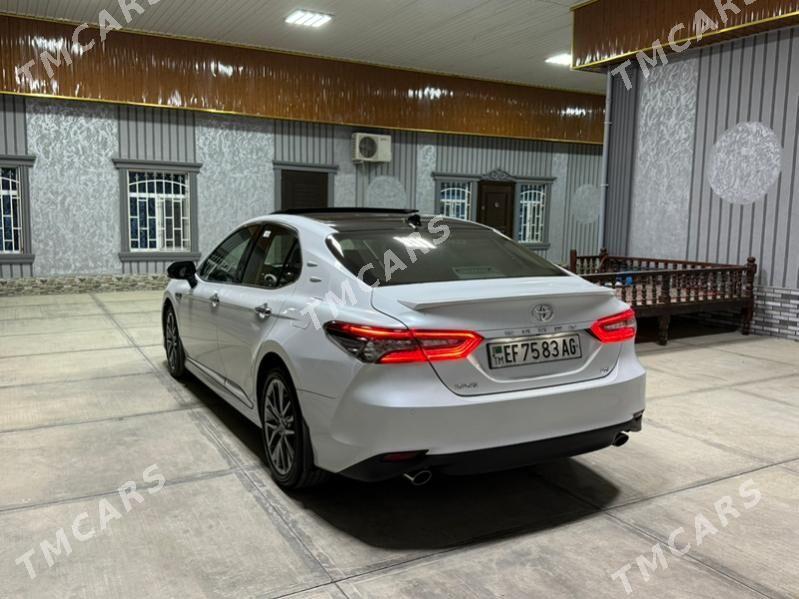 Toyota Camry 2022 - 565 000 TMT - Ашхабад - img 2