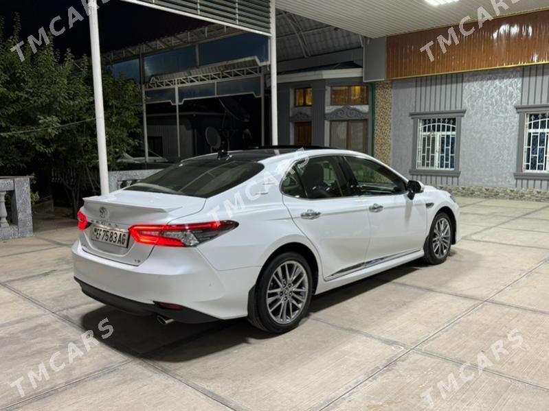 Toyota Camry 2022 - 565 000 TMT - Ашхабад - img 6