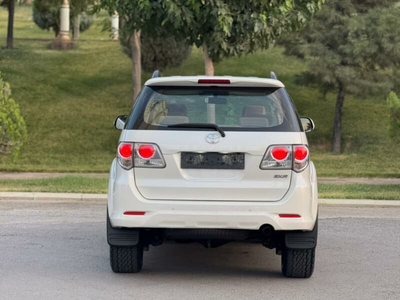 Toyota Fortuner 2015 - 372 000 TMT - Aşgabat - img 5