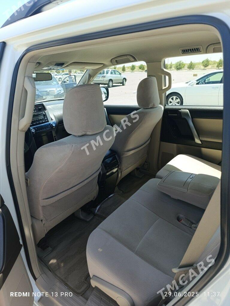 Toyota Land Cruiser Prado 2012 - 499 000 TMT - Дянев - img 2