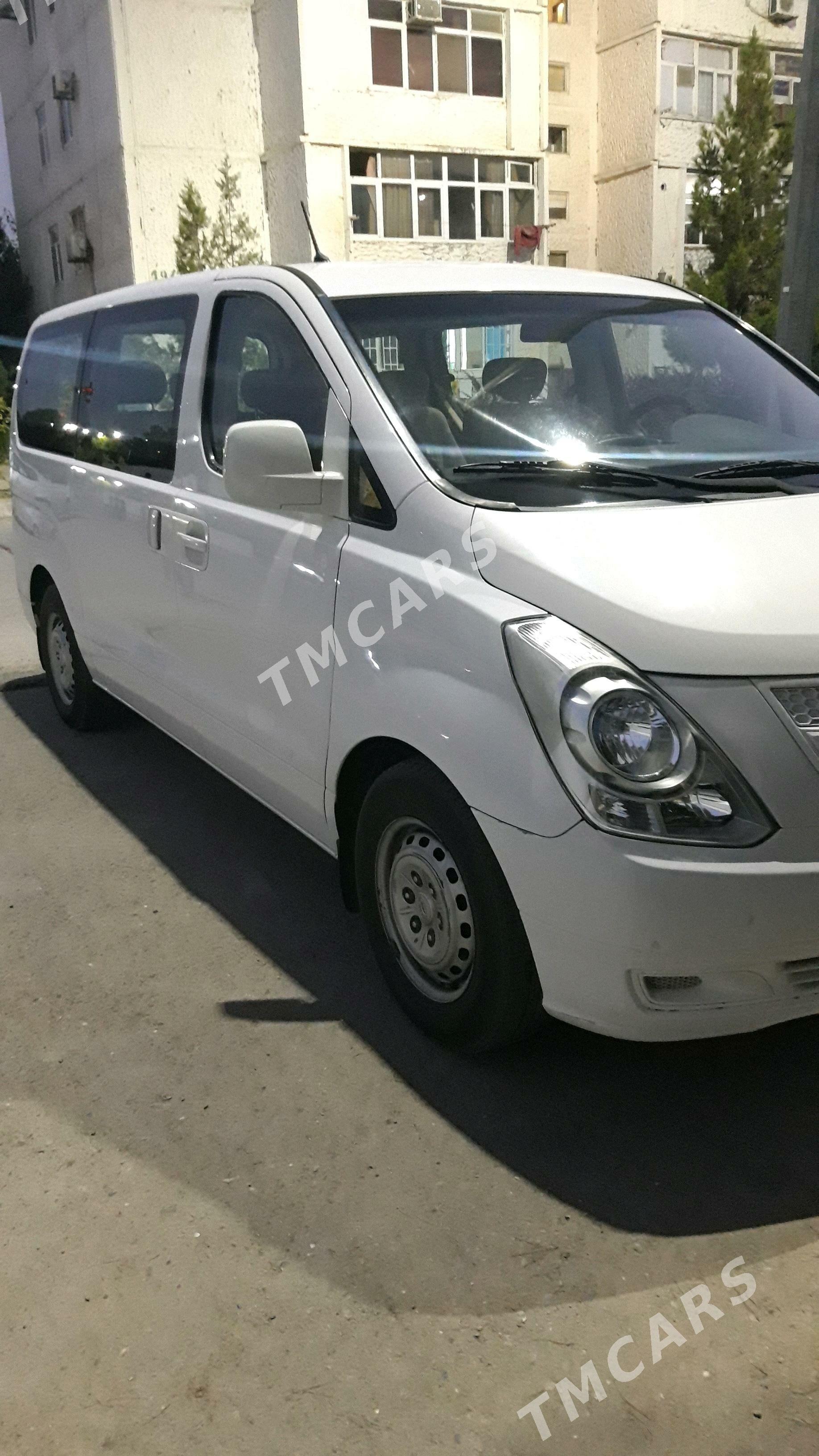 Hyundai H-1 2013 - 295 000 TMT - 11 мкр - img 2