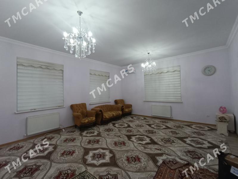 Eÿesinden 2 tapgyr 3 komnat - Täze zaman - img 3