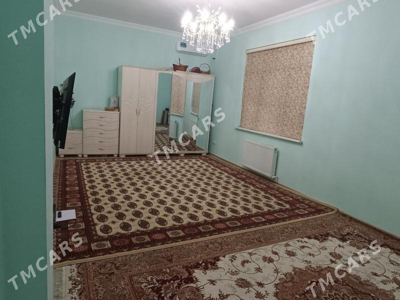 Eÿesinden 2 tapgyr 3 komnat - Täze zaman - img 2