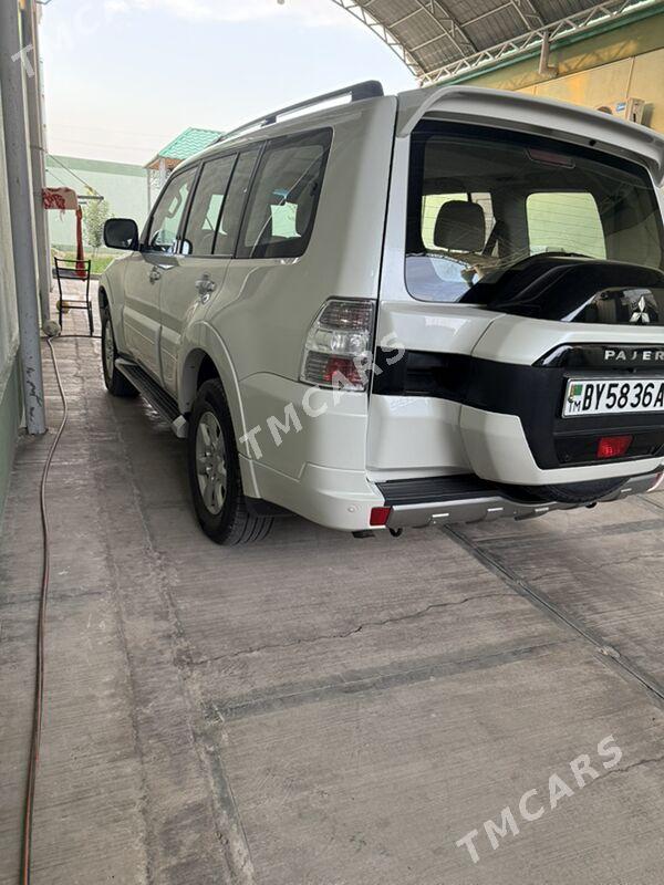 Mitsubishi Pajero 2014 - 300 000 TMT - Ашхабад - img 4