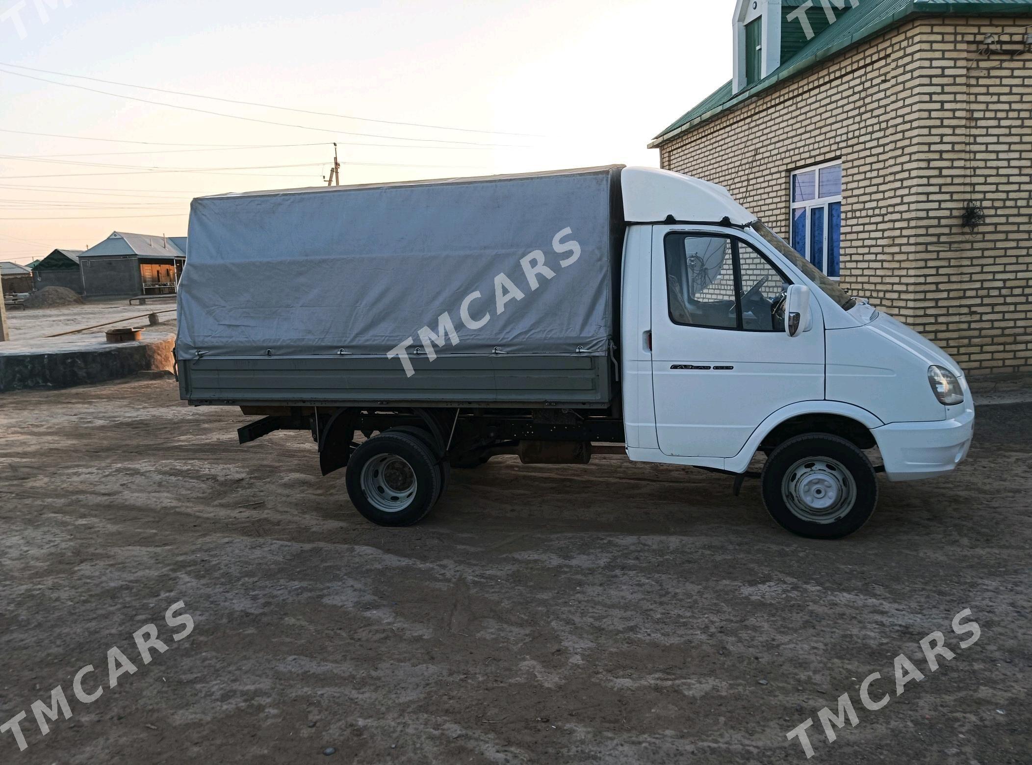 Gaz Gazel 2015 - 175 000 TMT - Ak bugdaý etraby - img 2