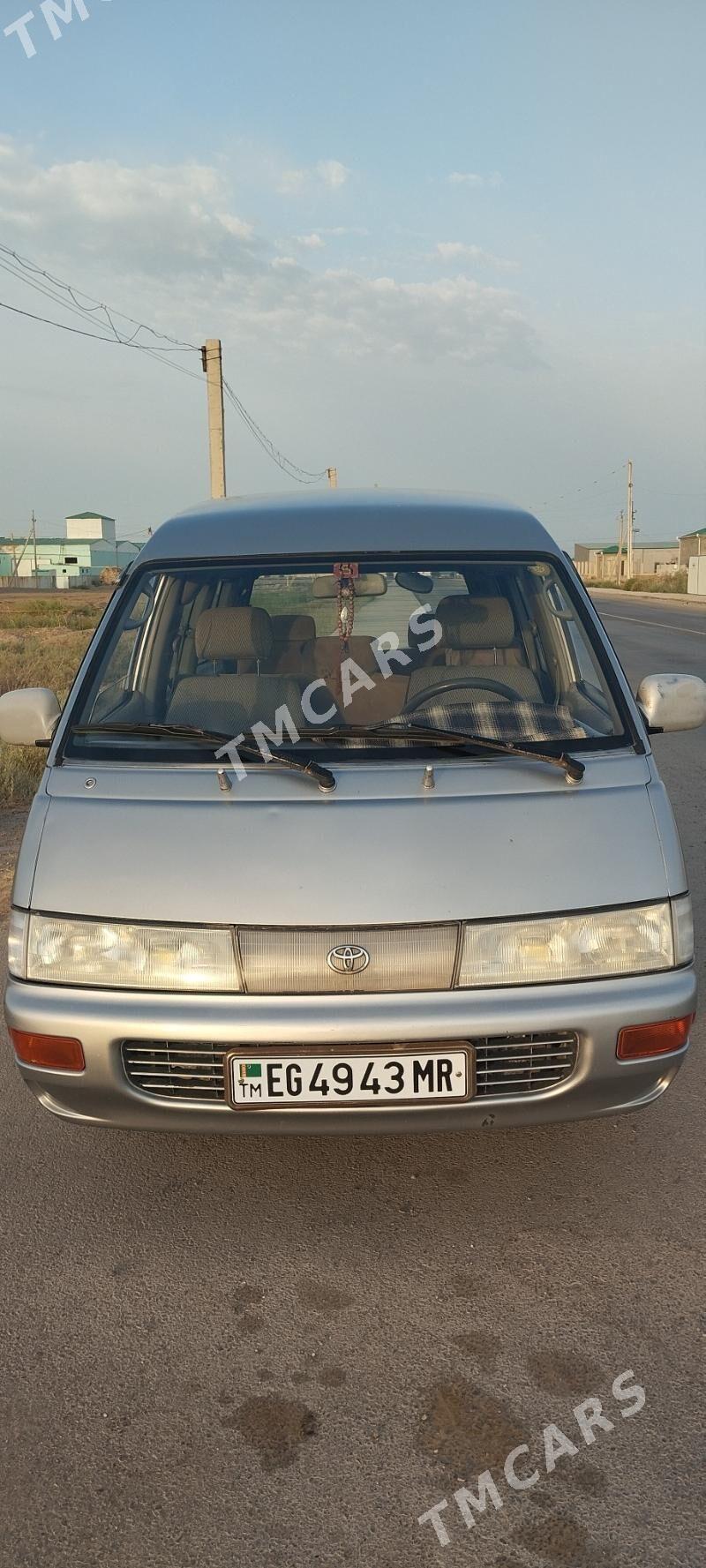 Toyota Town Ace 1992 - 50 000 TMT - Sakarçäge - img 4