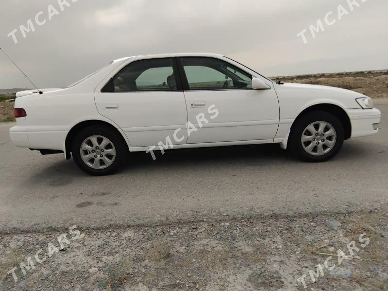 Toyota Camry 1998 - 125 000 TMT - Gyzylarbat - img 2