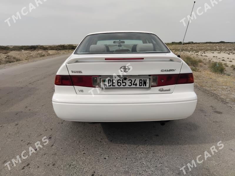 Toyota Camry 1998 - 125 000 TMT - Gyzylarbat - img 4