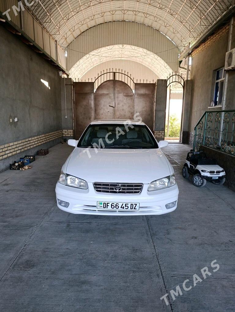Toyota Camry 2001 - 125 000 TMT - Кёнеургенч - img 2