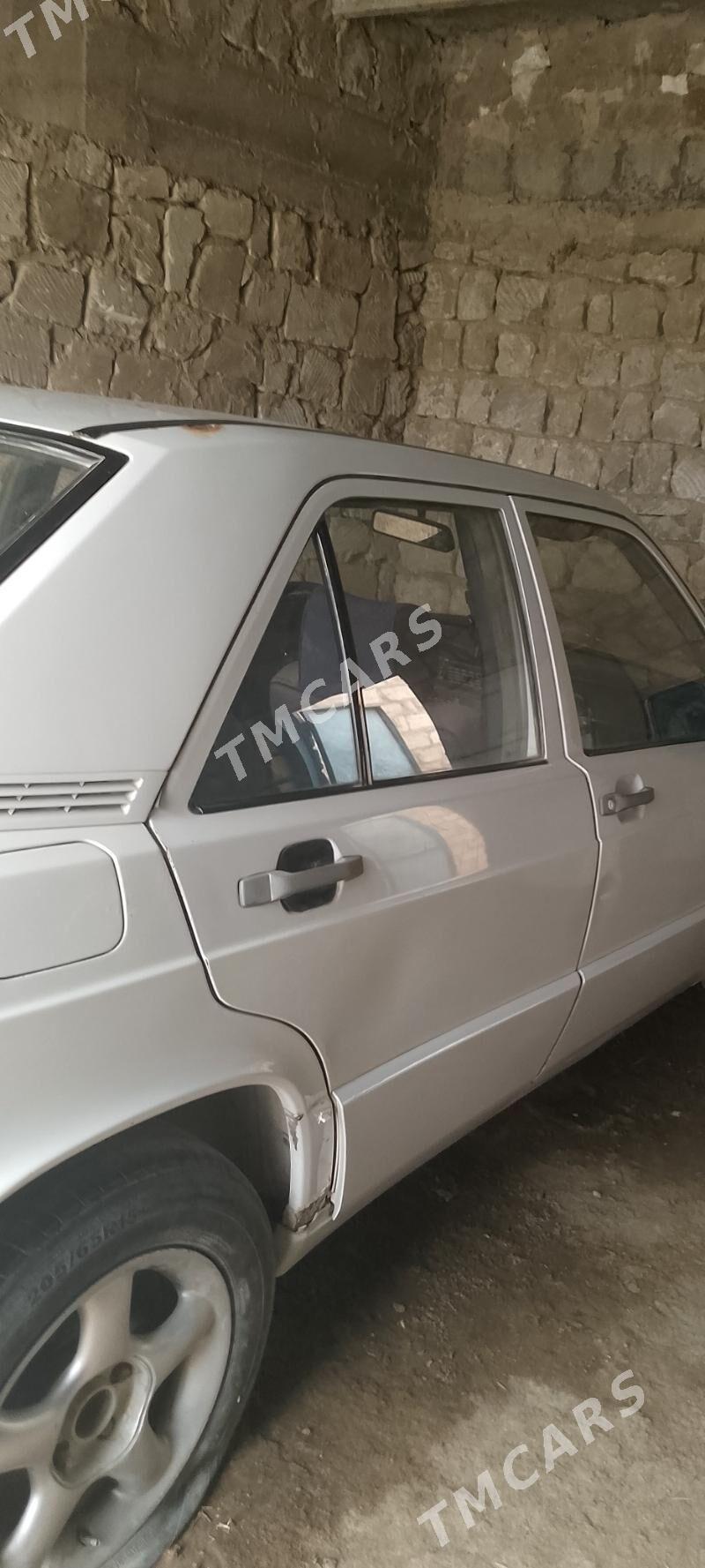Mercedes-Benz 190E 1990 - 13 000 TMT - Gyzylarbat - img 1