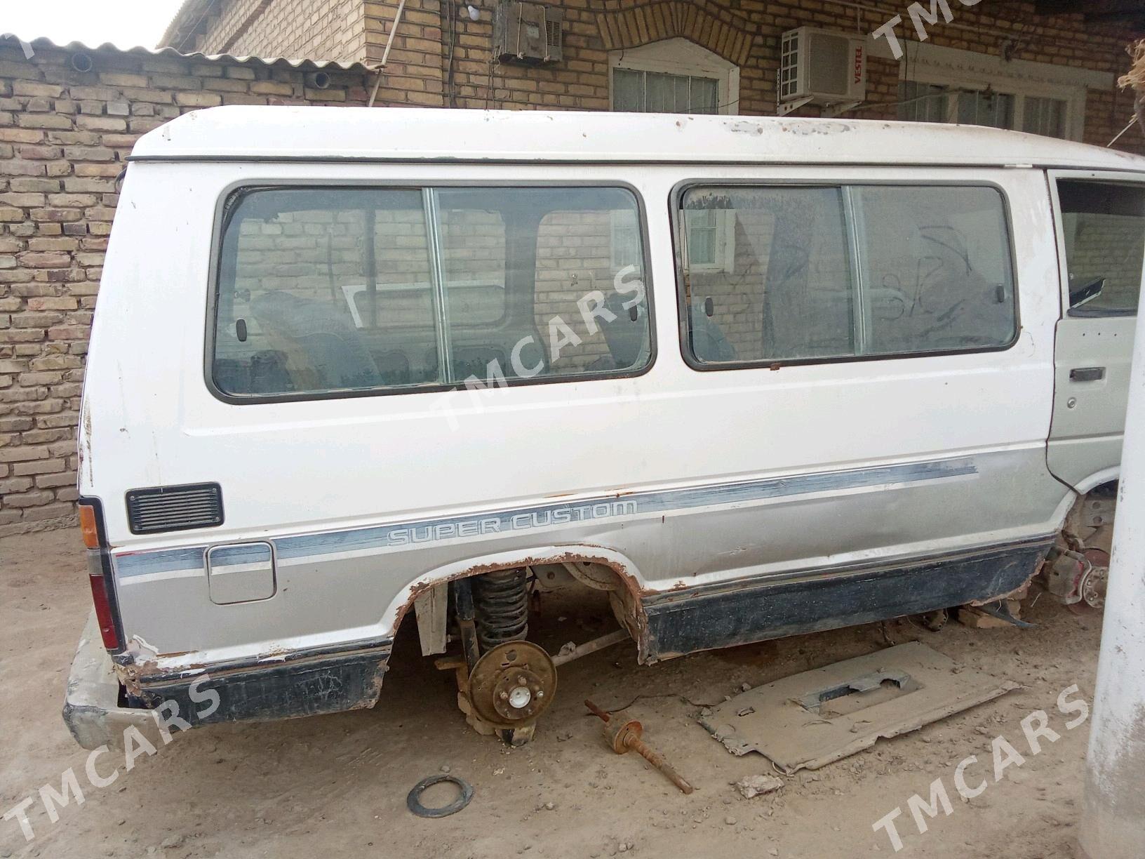 Toyota Hiace 1987 - 15 000 TMT - Mary - img 3