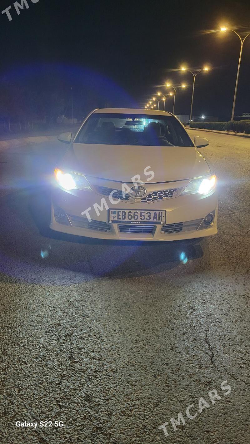 Toyota Camry 2012 - 194 000 TMT - Теджен - img 4