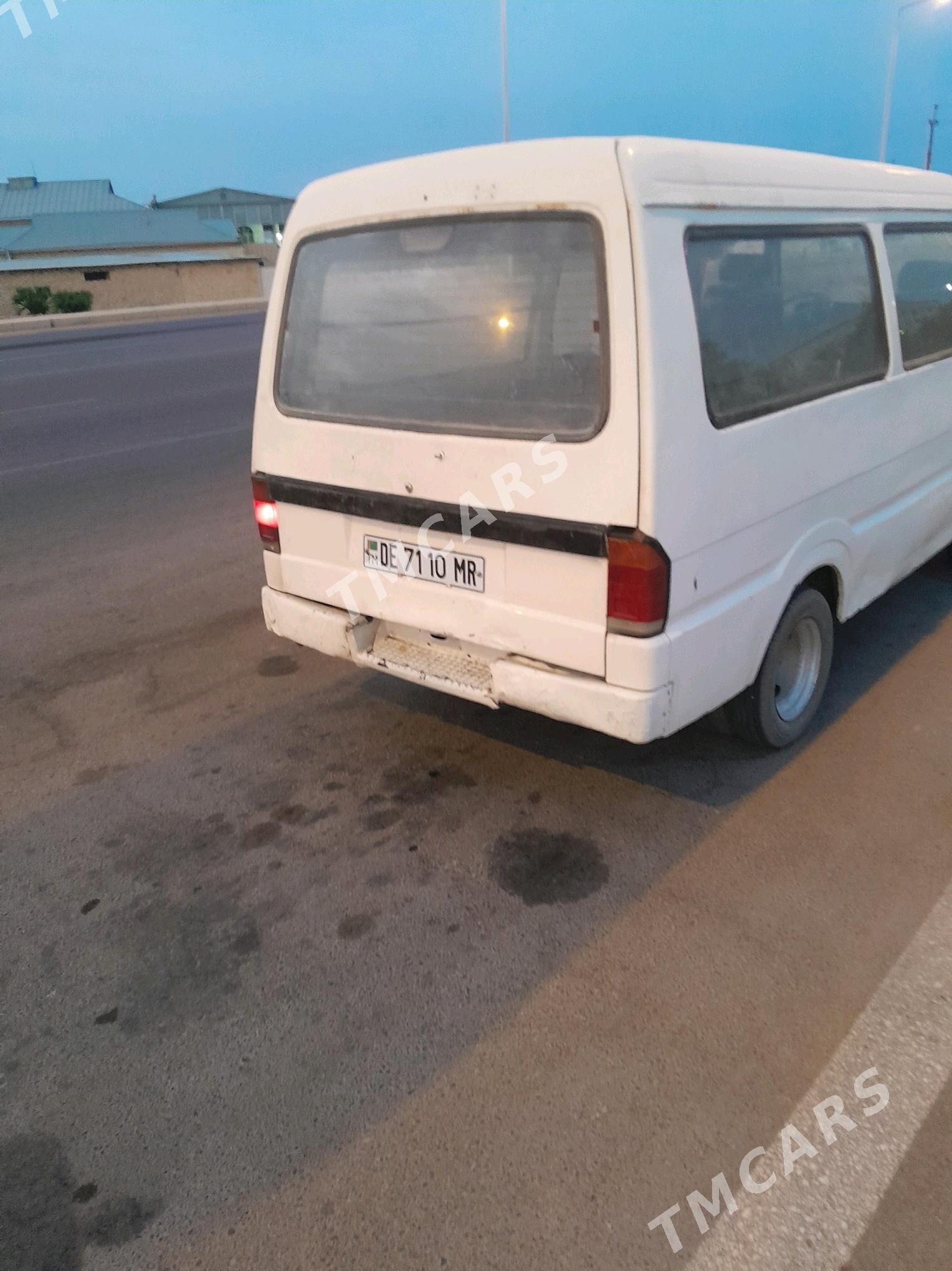 Toyota Hiace 1997 - 25 000 TMT - Векильбазар - img 4