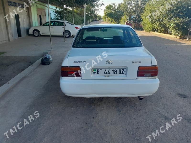 Toyota Corolla 1994 - 50 000 TMT - Daşoguz - img 3