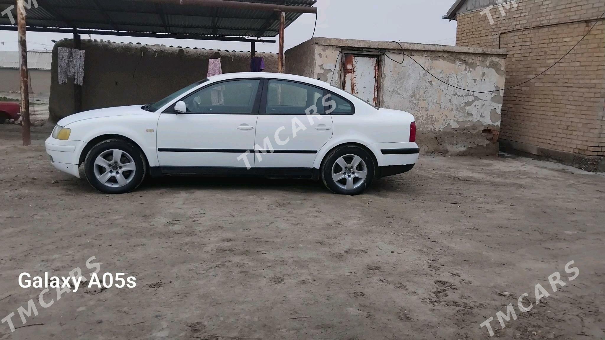 Volkswagen Passat 1999 - 35 000 TMT - Кака - img 2