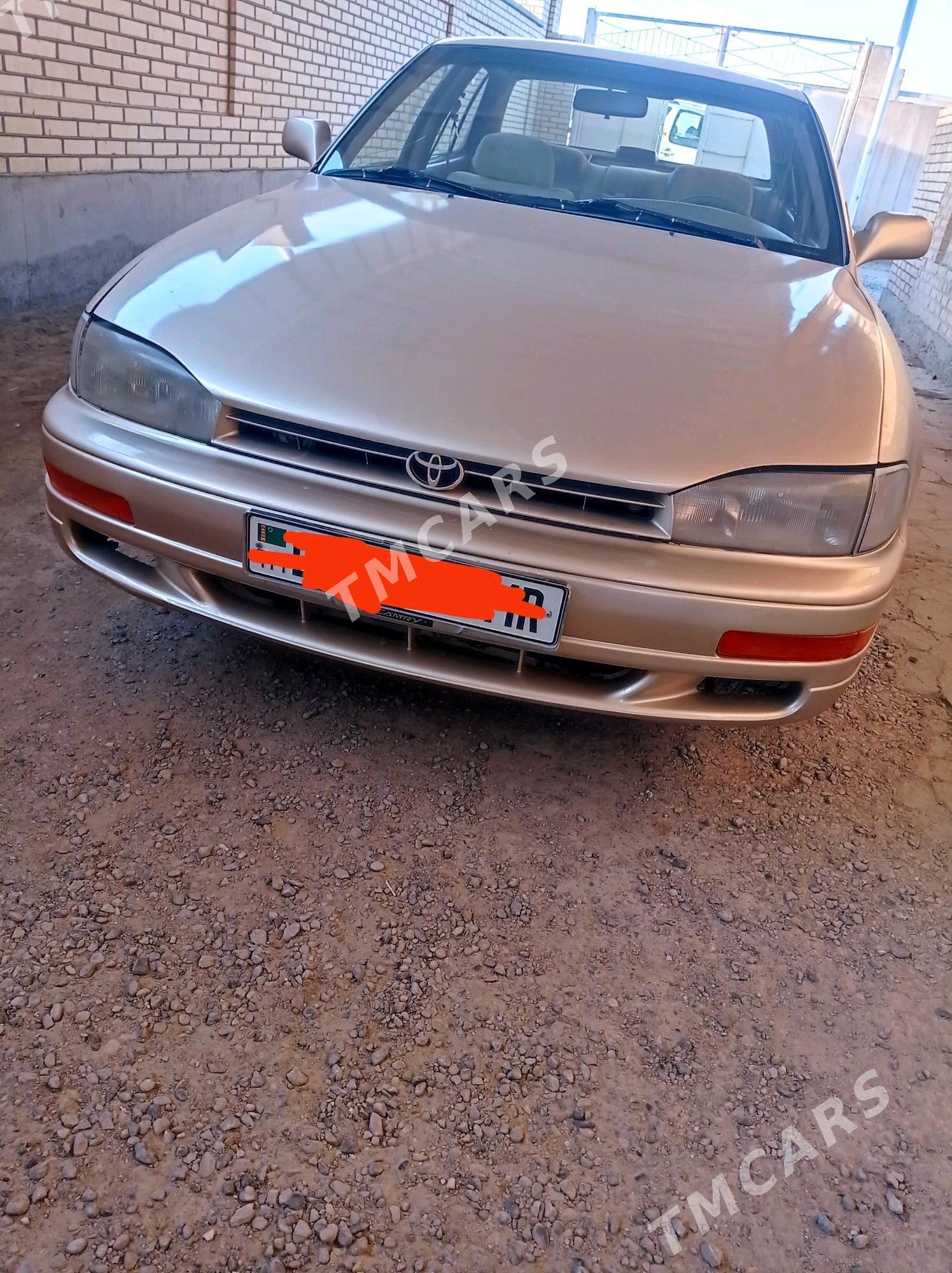 Toyota Camry 1993 - 70 000 TMT - Mary - img 2