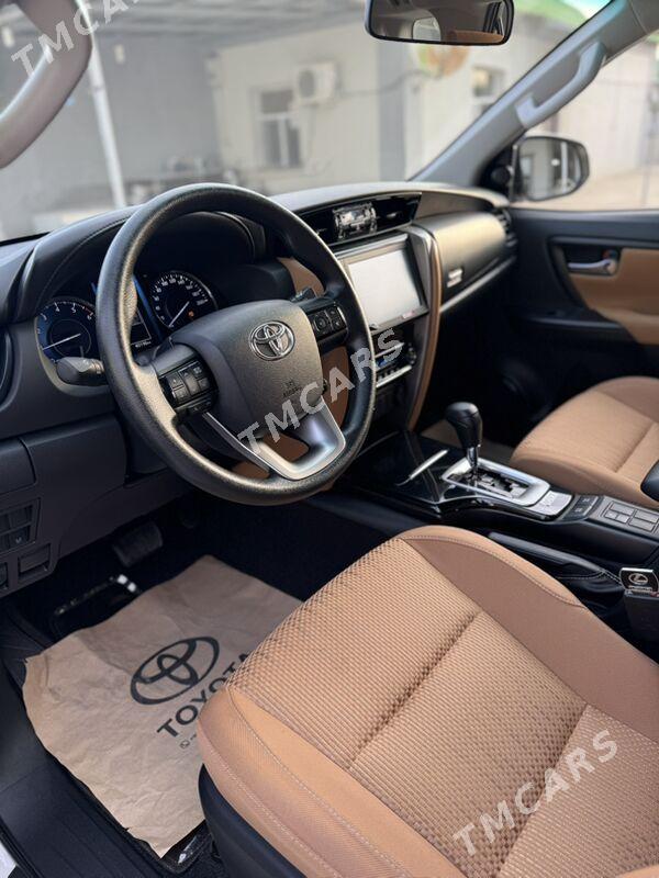 Toyota Fortuner 2021 - 604 000 TMT - Aşgabat - img 6