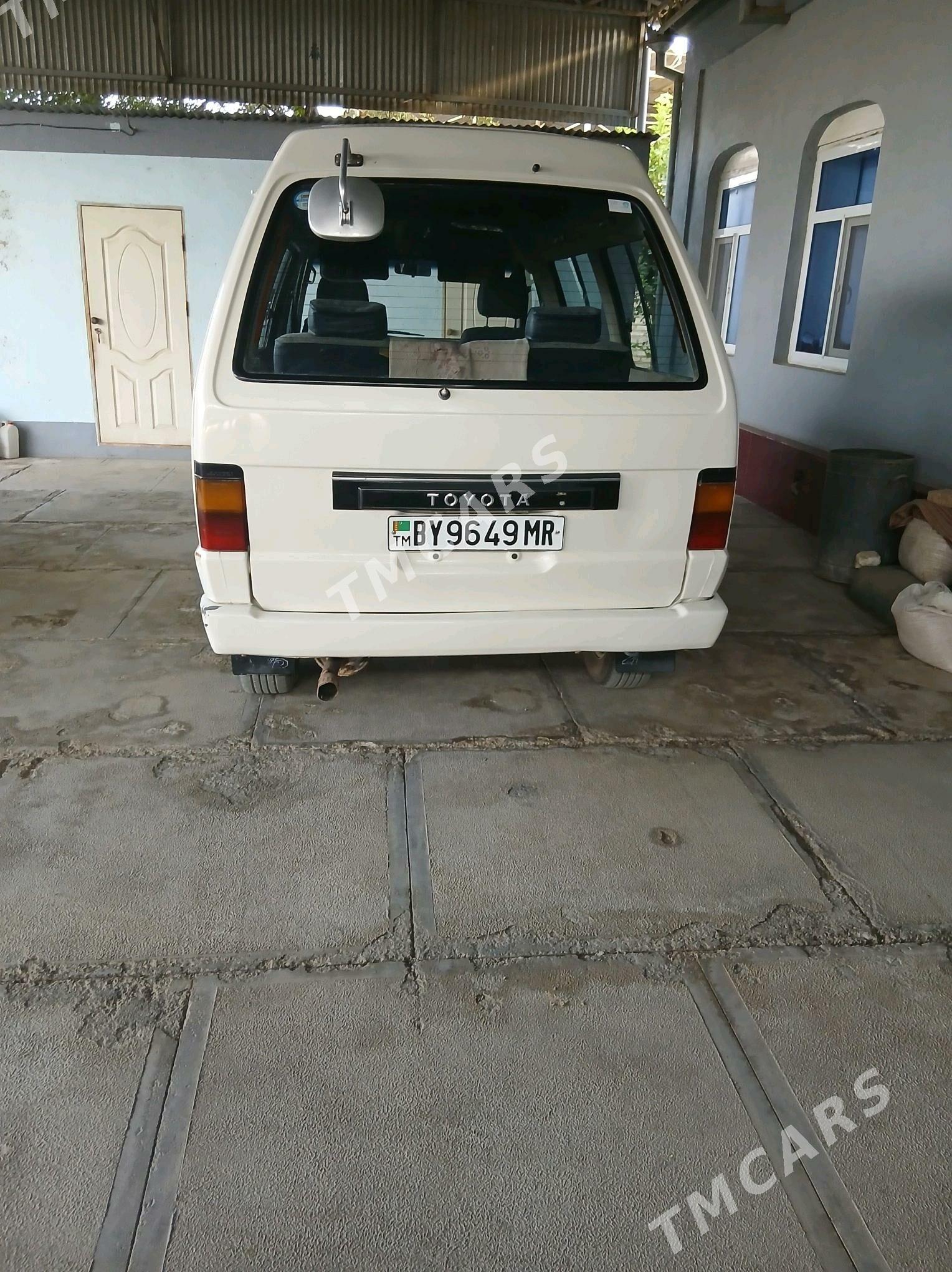 Toyota Hiace 1989 - 40 000 TMT - Murgap - img 5