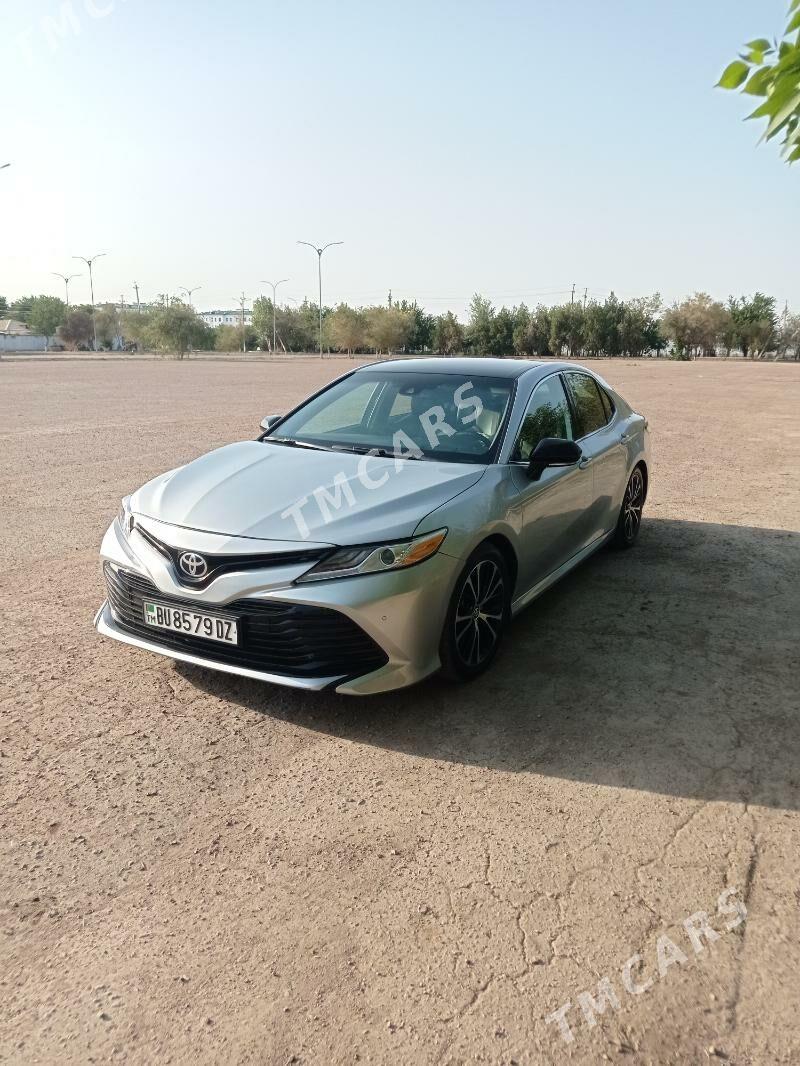 Toyota Camry 2018 - 285 000 TMT - Дашогуз - img 6