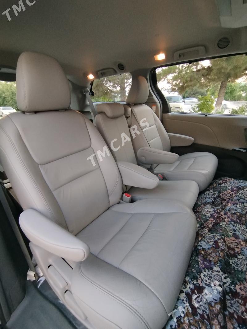 Toyota Sienna 2017 - 400 000 TMT - Туркменабат - img 7