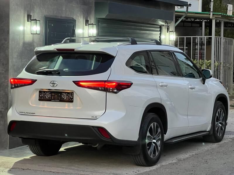 Toyota Highlander 2021 - 610 000 TMT - Gurtly - img 2