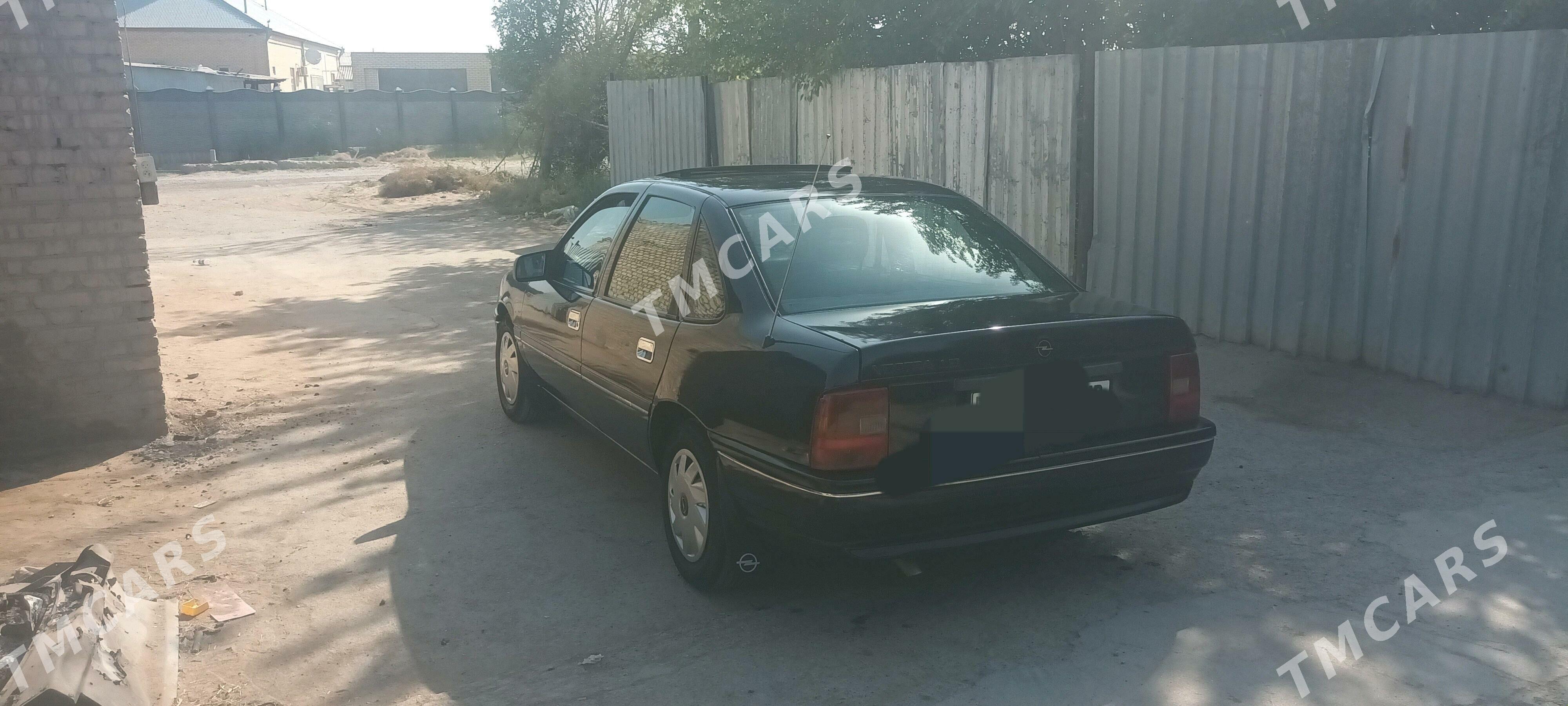 Opel Vectra 1992 - 35 000 TMT - Mary - img 4
