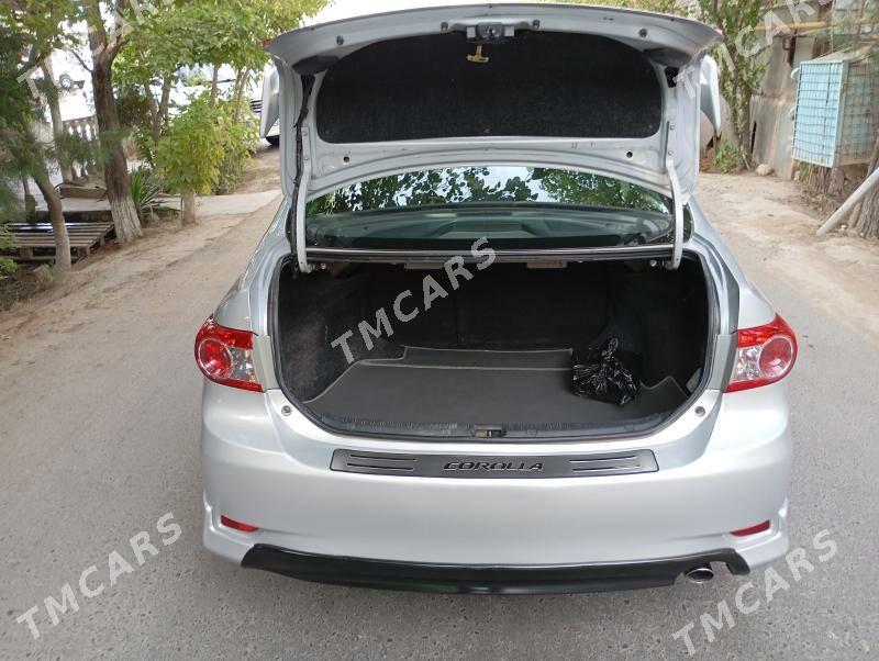 Toyota Corolla 2013 - 170 000 TMT - Мары - img 8