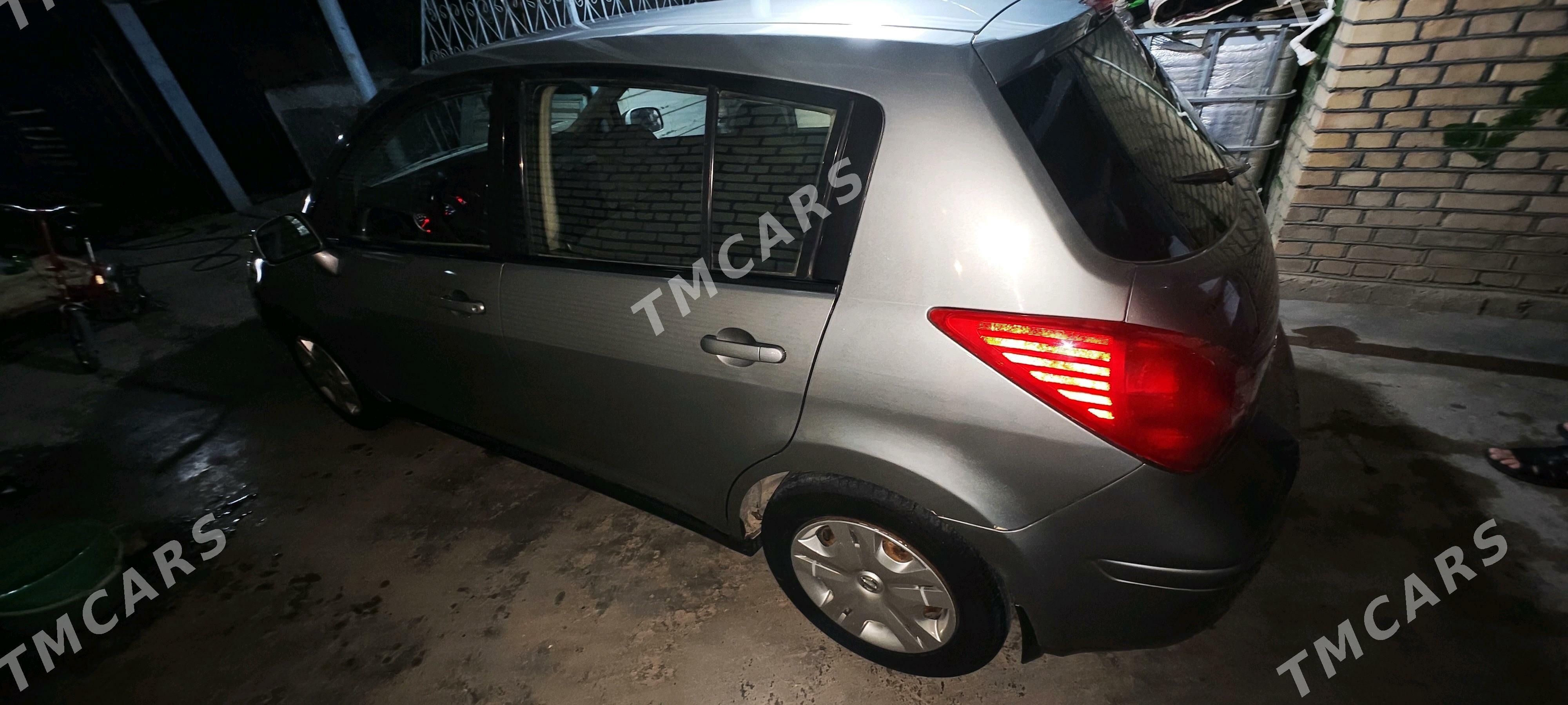 Nissan Versa 2010 - 120 000 TMT - Mary - img 4