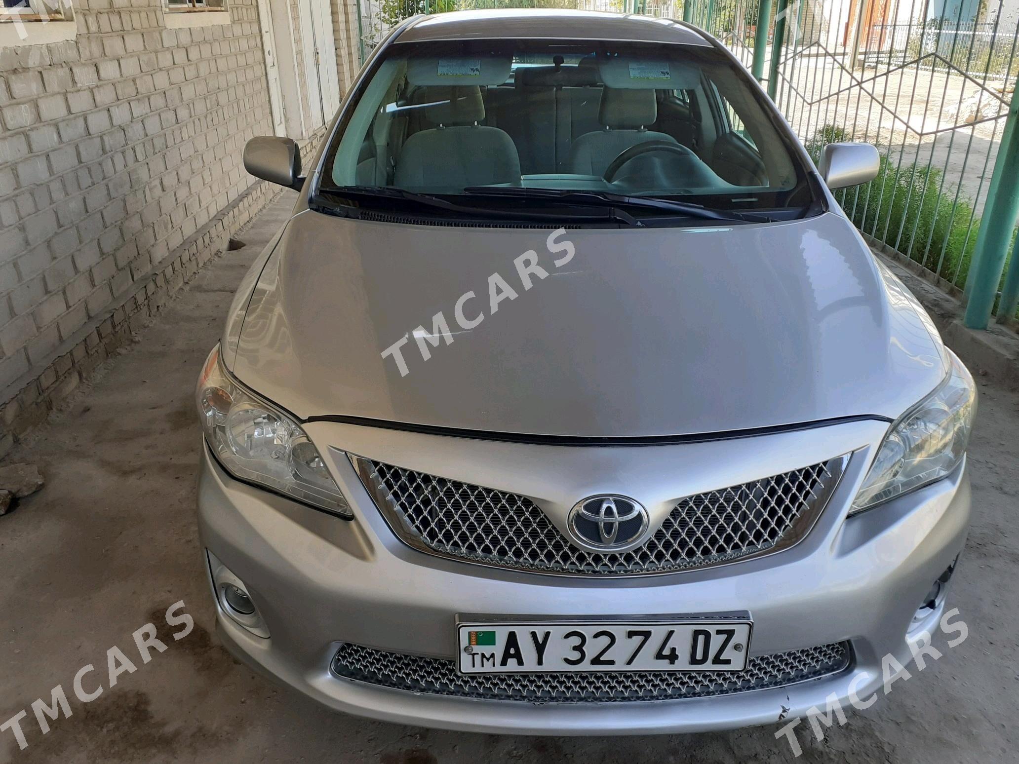 Toyota Corolla 2010 - 138 000 TMT - Дашогуз - img 8
