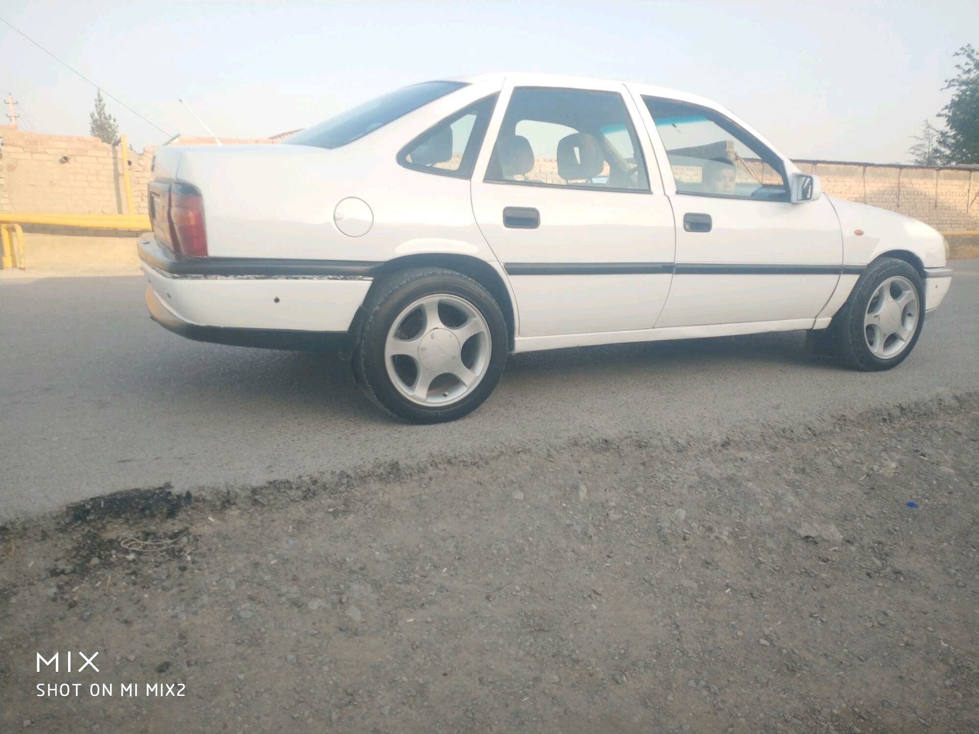 Opel Vectra 1996 - 34 000 TMT - Бахарден - img 3