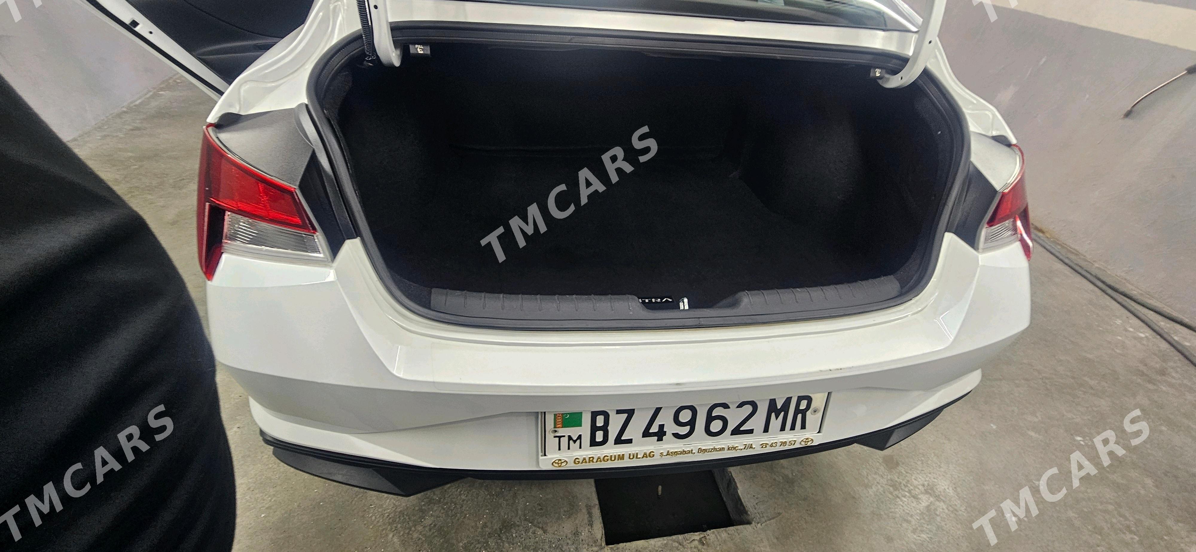 Hyundai Elantra 2021 - 248 000 TMT - Байрамали - img 8