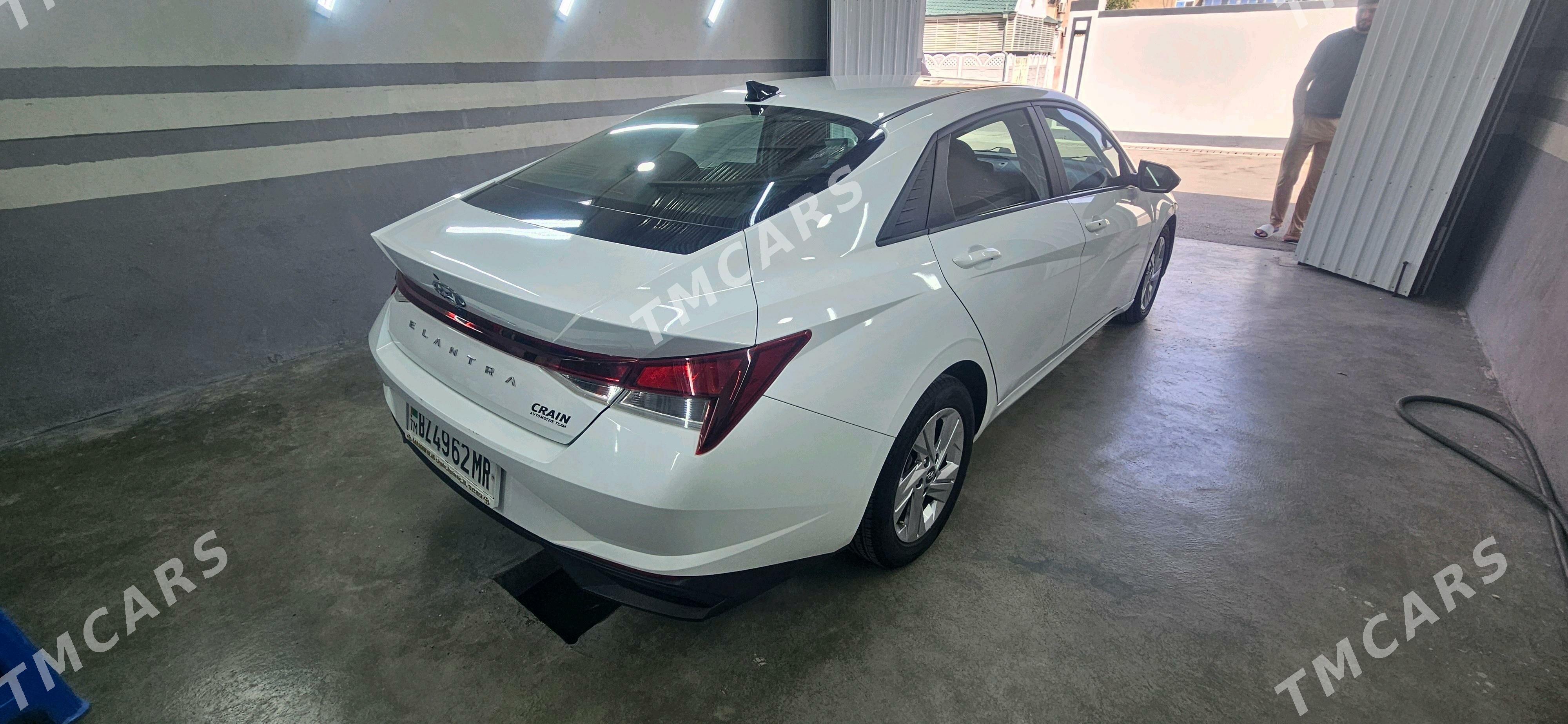 Hyundai Elantra 2021 - 248 000 TMT - Байрамали - img 3