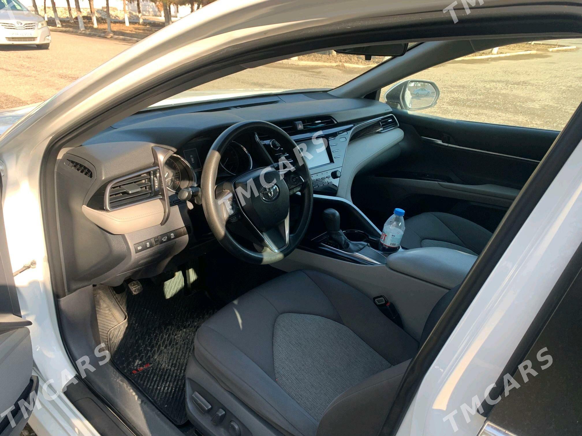 Toyota Camry 2018 - 280 000 TMT - Şatlyk - img 3