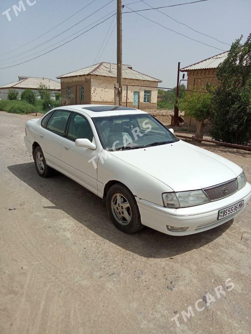 Toyota Avalon 1995 - 100 000 TMT - Ýolöten - img 2