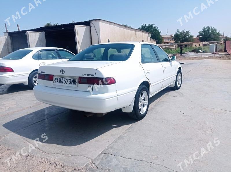 Toyota Camry 1997 - 132 000 TMT - Ýolöten - img 3