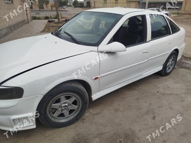 Opel Vectra 2001 - 50 000 TMT - Дашогуз - img 4