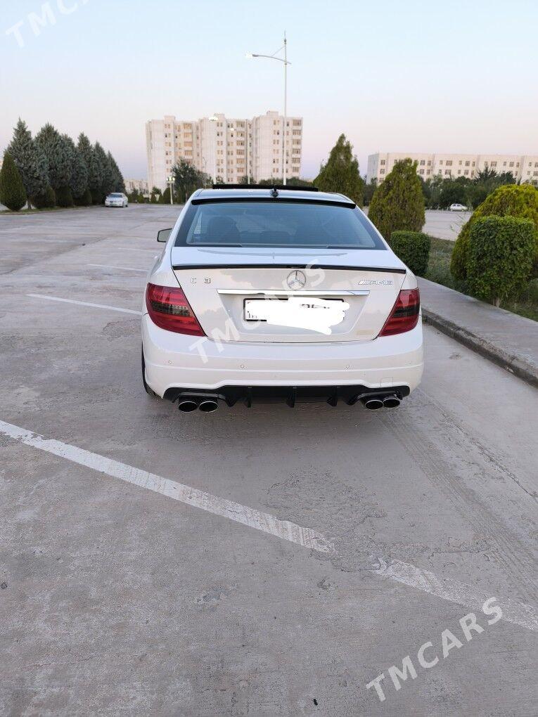 Mercedes-Benz C300 2010 - 140 000 TMT - Дашогуз - img 2