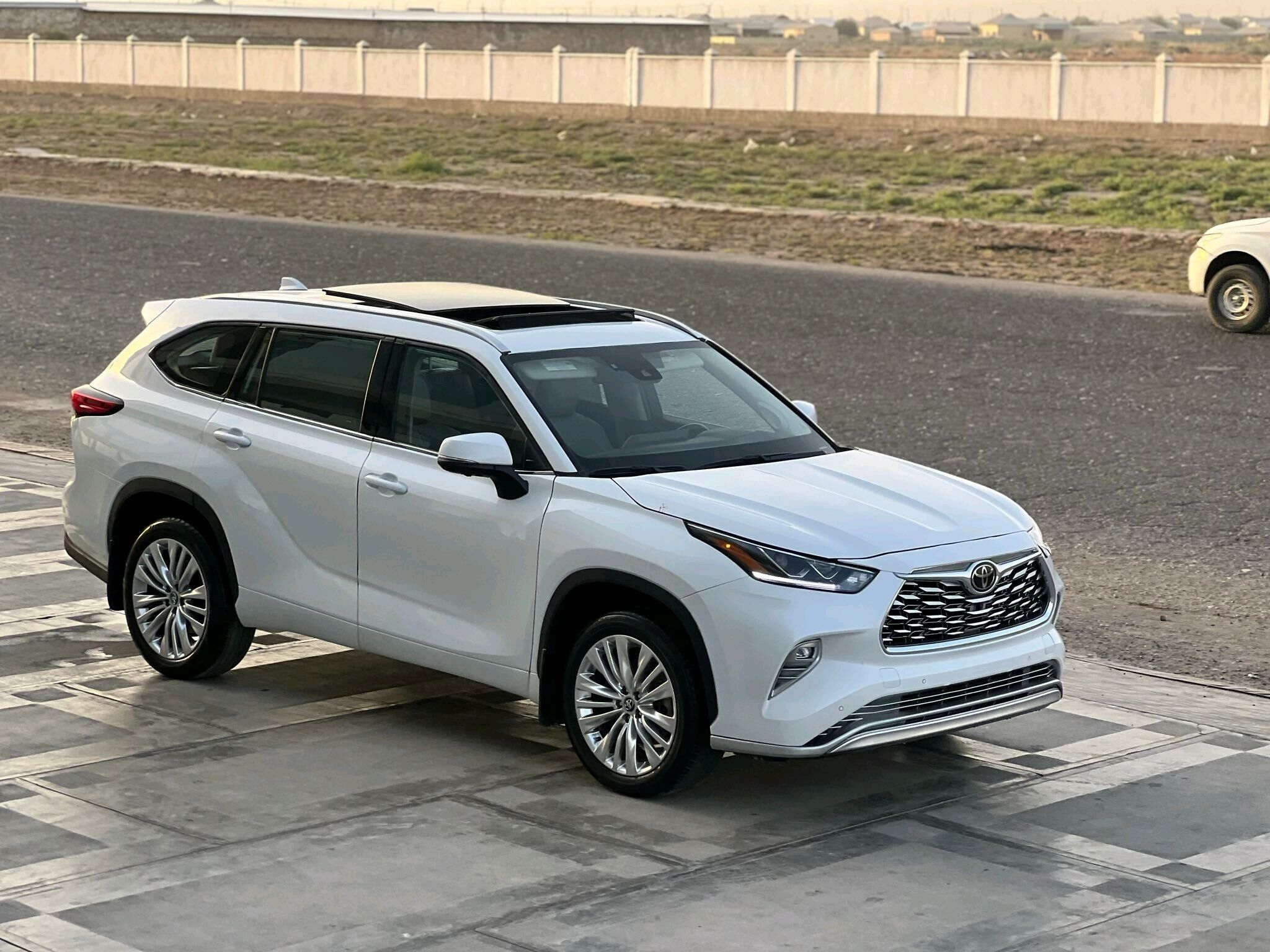 Toyota Highlander 2023 - 530 000 TMT - Mary - img 1