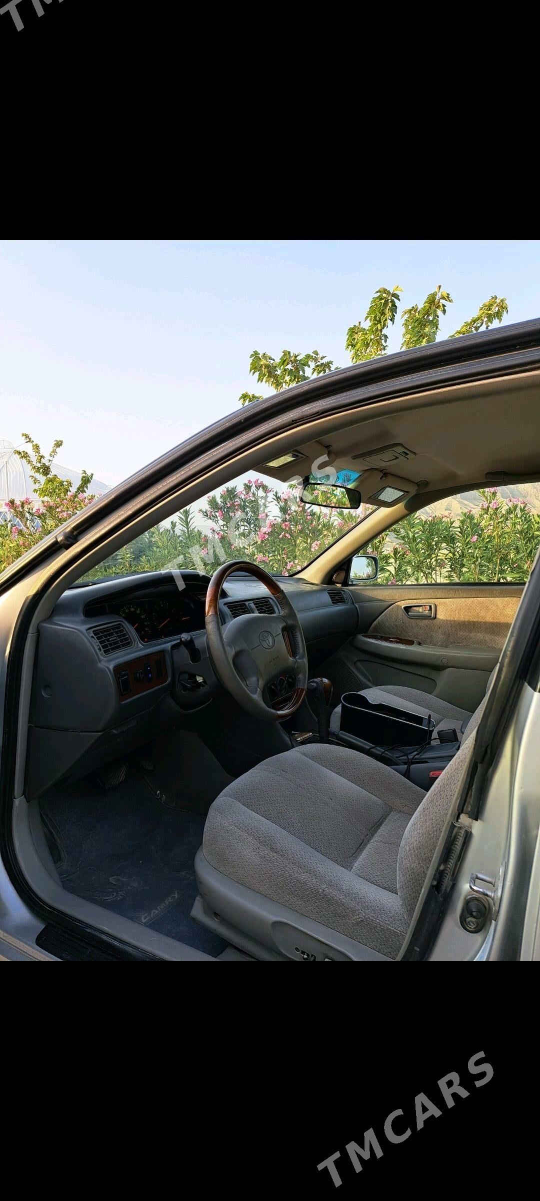 Toyota Camry 2000 - 140 000 TMT - Balkanabat - img 2