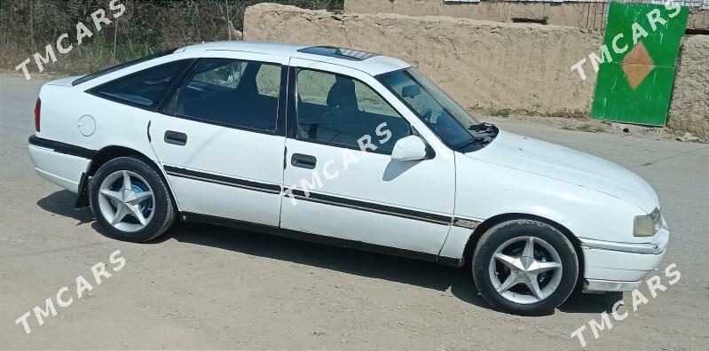 Opel Vectra 1992 - 30 000 TMT - Bäherden - img 2
