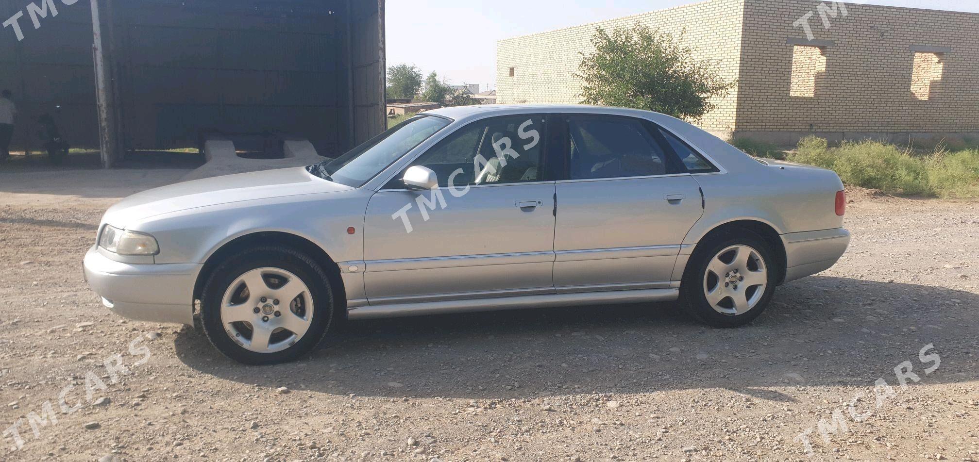 Audi A8 1999 - 100 000 TMT - Бабадайхан - img 2
