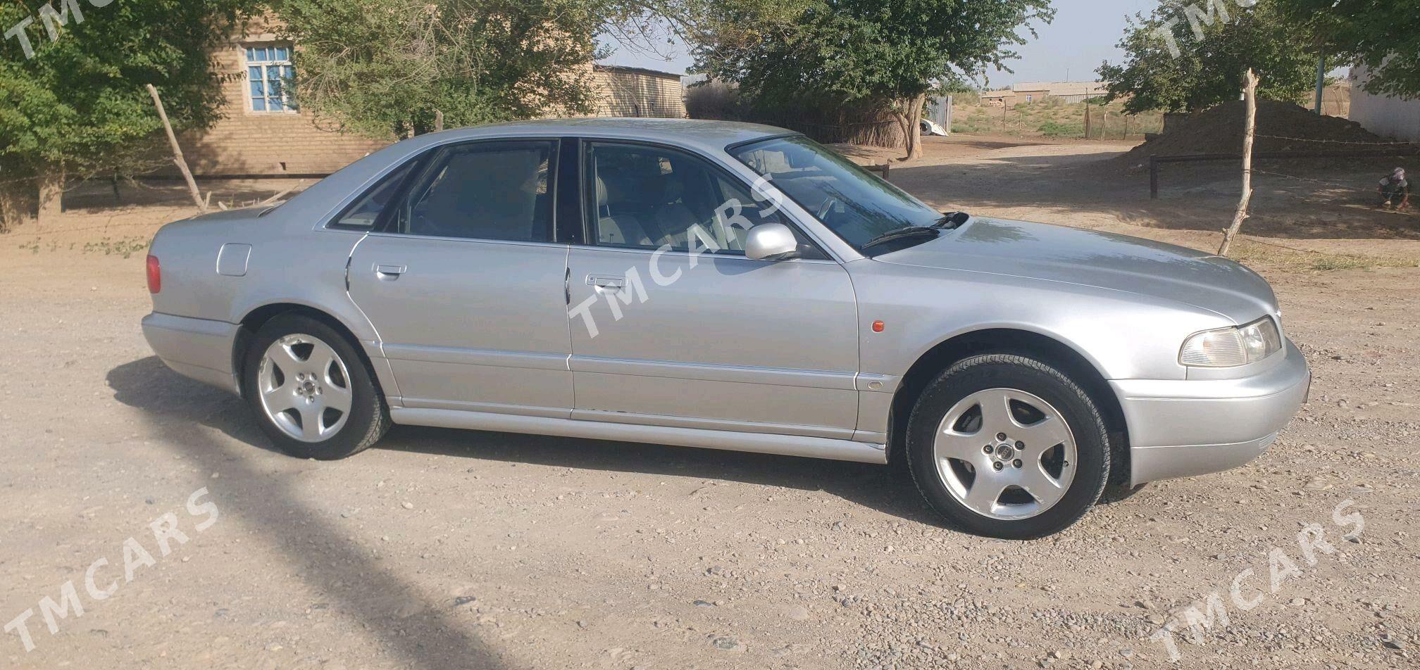 Audi A8 1999 - 100 000 TMT - Бабадайхан - img 4
