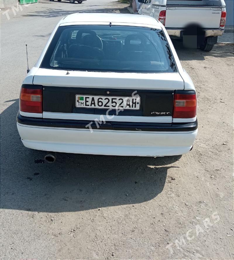 Opel Vectra 1992 - 30 000 TMT - Bäherden - img 4