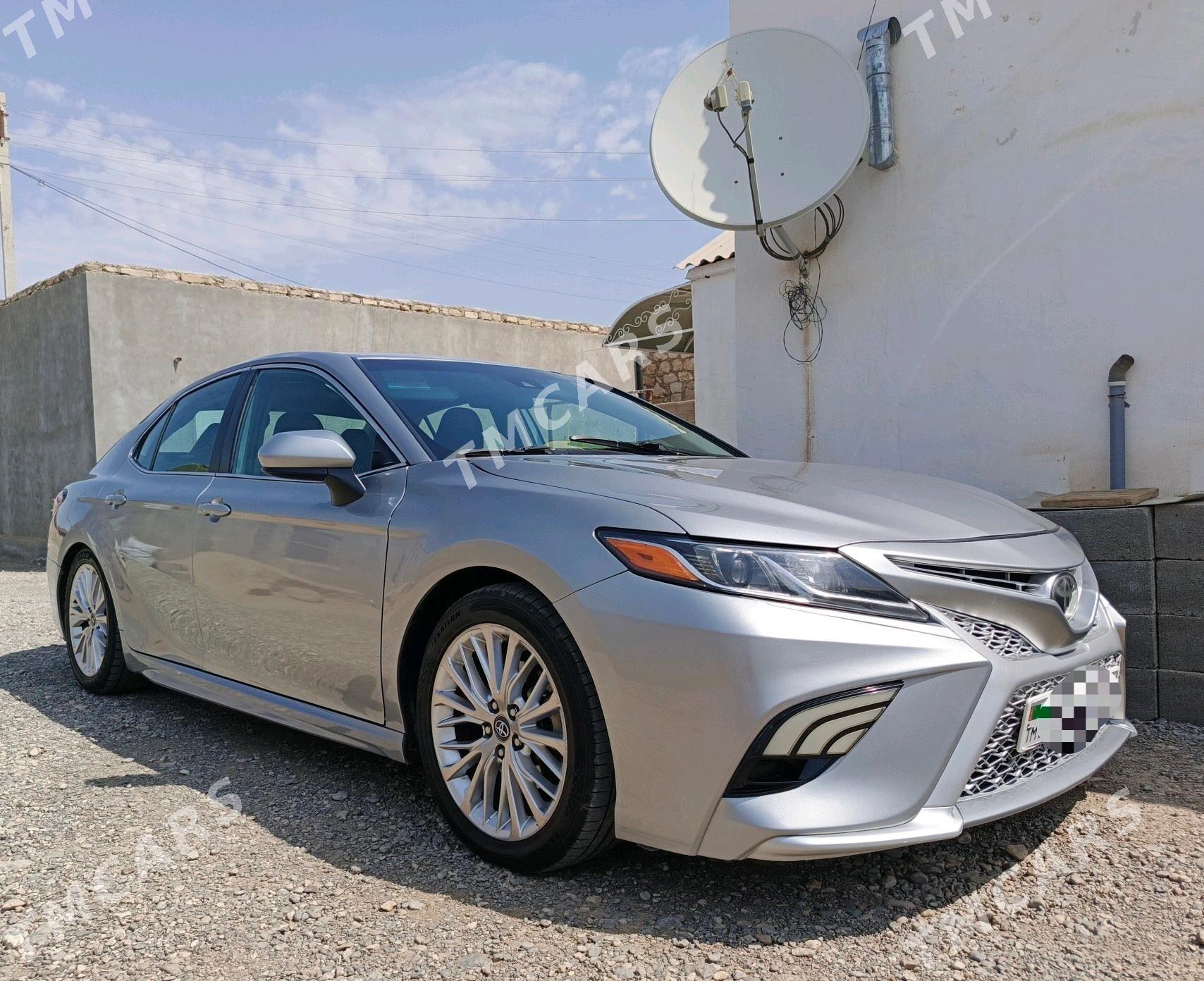 Toyota Camry 2018 - 300 000 TMT - Гумдаг - img 6