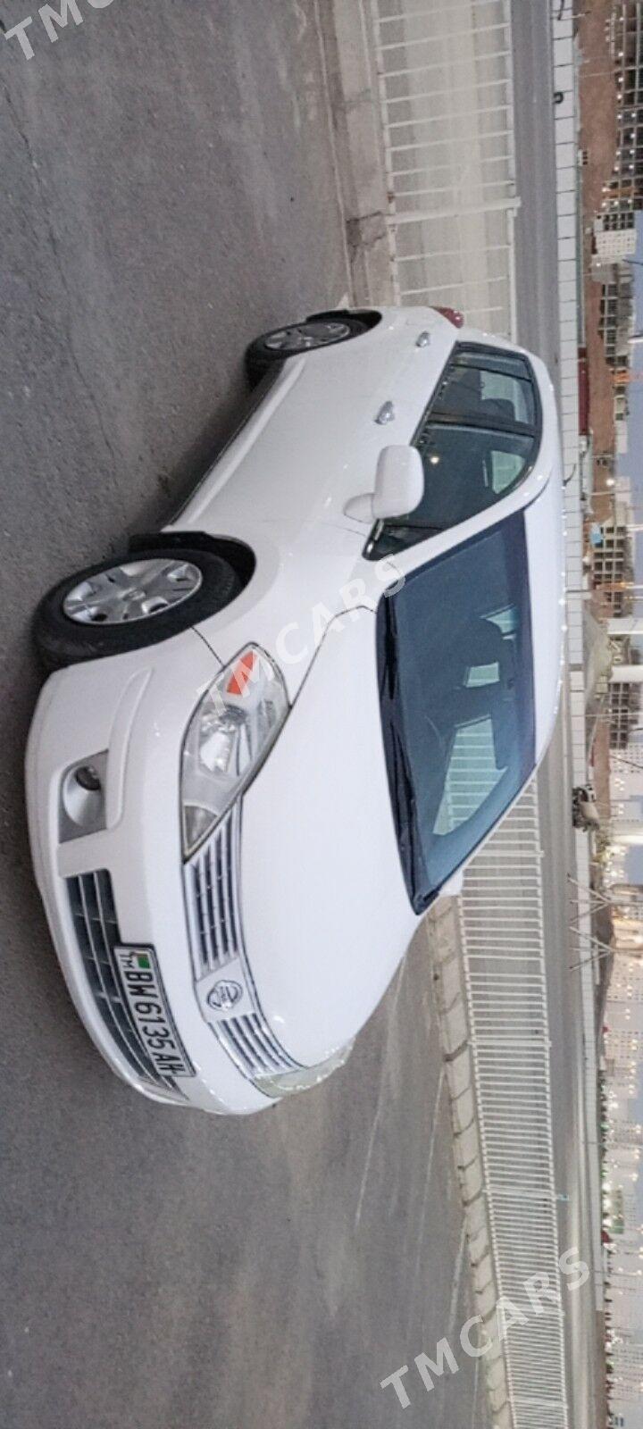 Nissan Versa 2011 - 124 000 TMT - 10 мкр - img 5