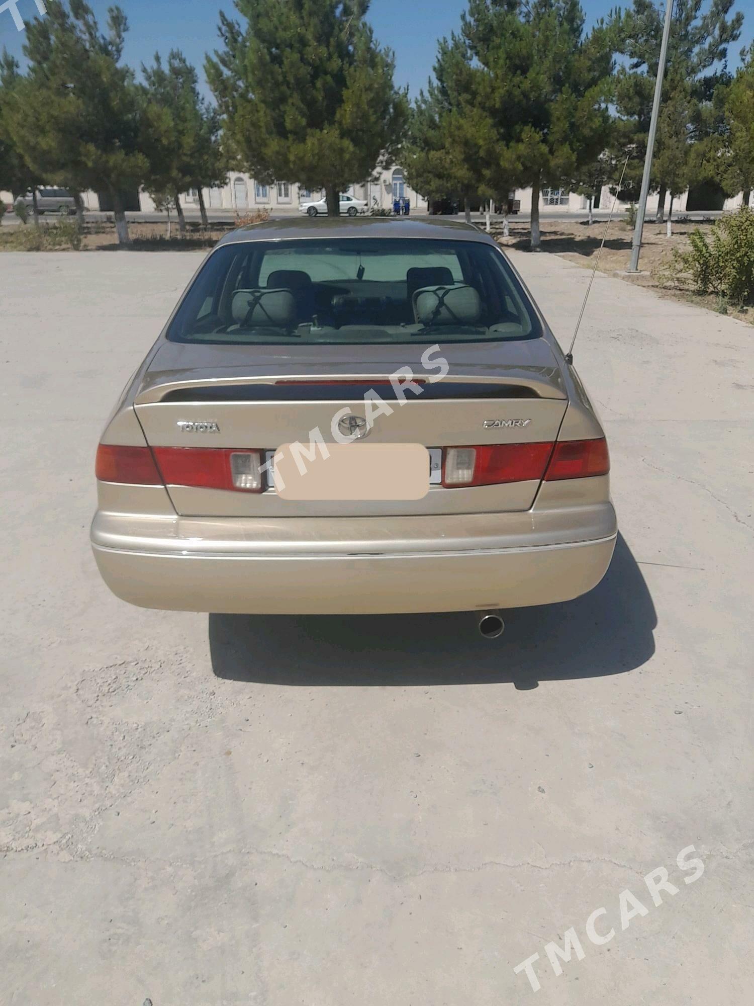 Toyota Camry 1998 - 118 000 TMT - Саят - img 5